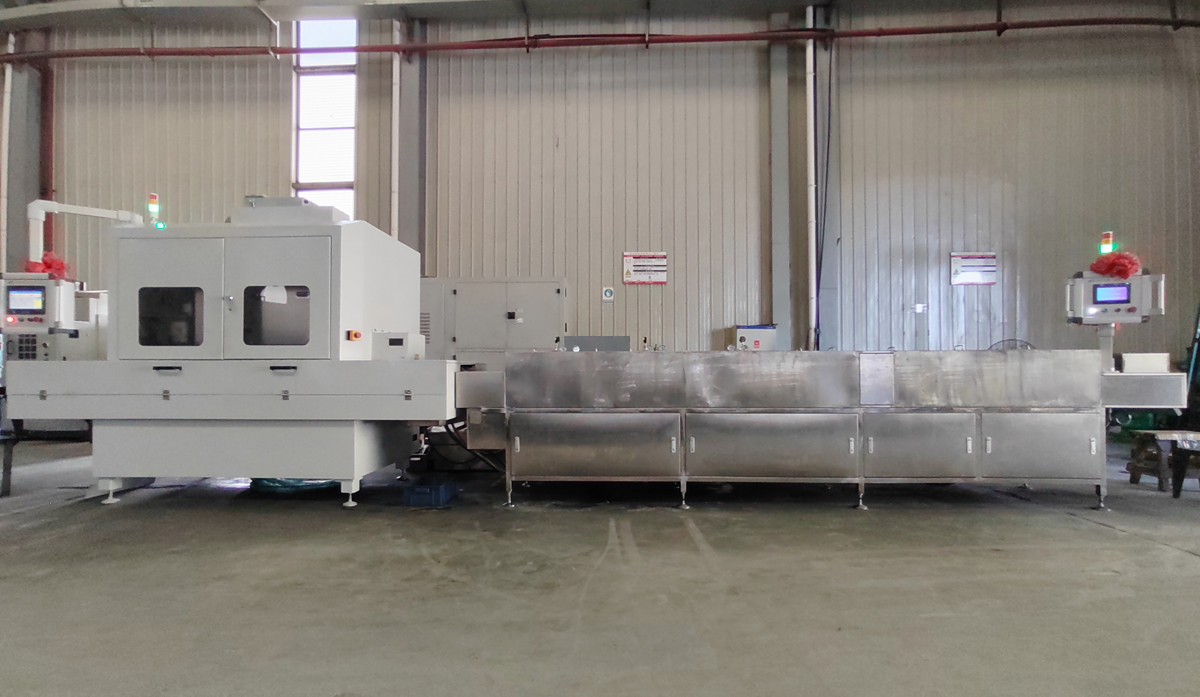 Fine blanking parts deburring cleaning and drying equipment
